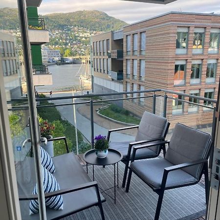 Modern Apartment - Amazing Terrace And Fjord View, Close To City Center Берген Экстерьер фото