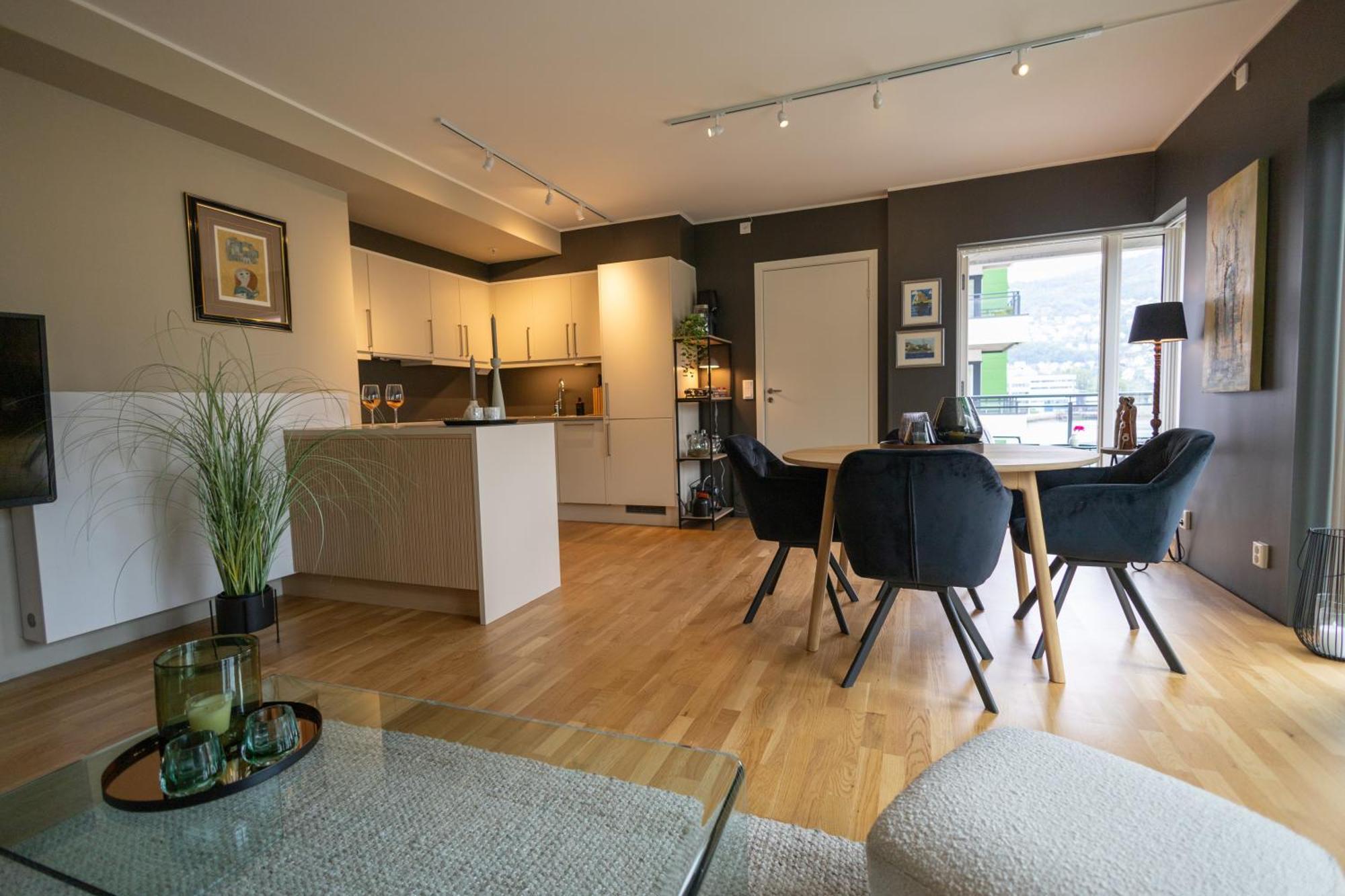 Modern Apartment - Amazing Terrace And Fjord View, Close To City Center Берген Экстерьер фото